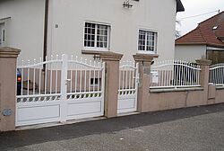 Vaux