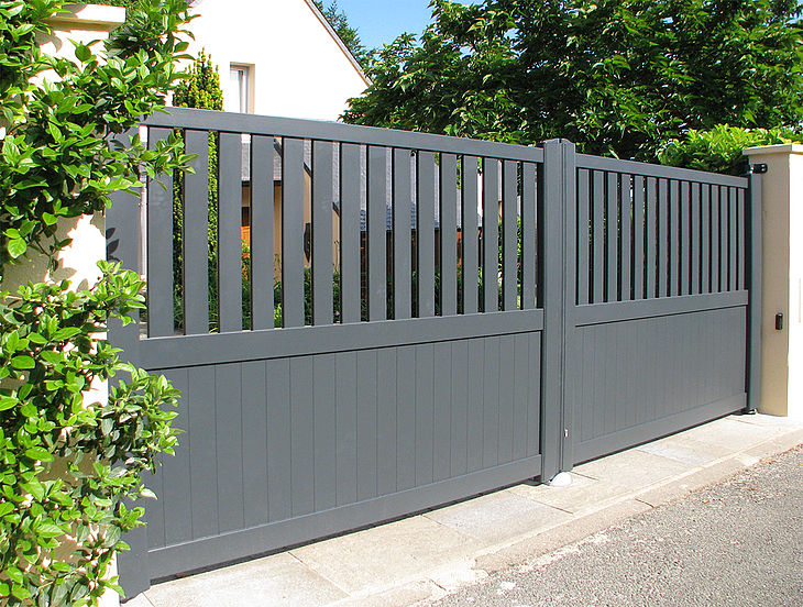 Portail alu classique de la gamme Zenox
