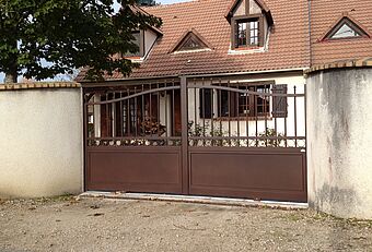 Vaux