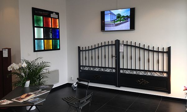 Le show-room de TSCHOEPPE CREATION, installateur de portails alu à Lutterbach (68)
