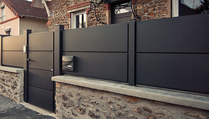 Portillon design en alu de la collection Lucco